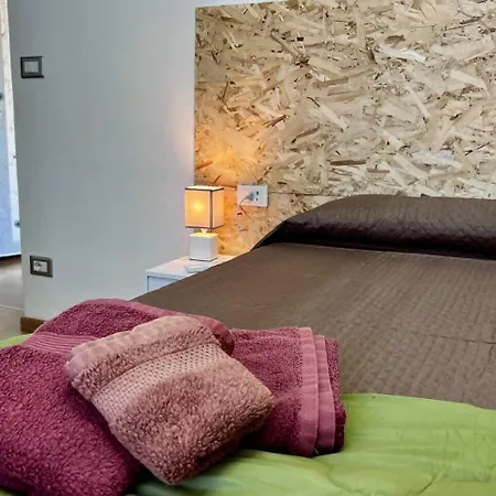 Monolocale Per 2 Persone Con Terrazzo Privatunterkunft