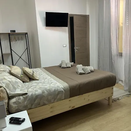 Monolocale Per 2 Persone Con Terrazzo Flussio